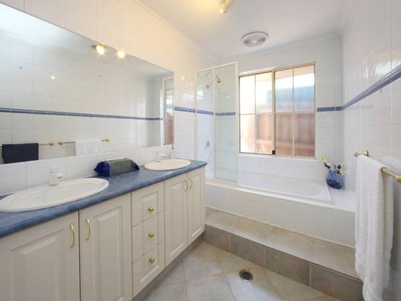 6 Zala Court, Rowville VIC 3178