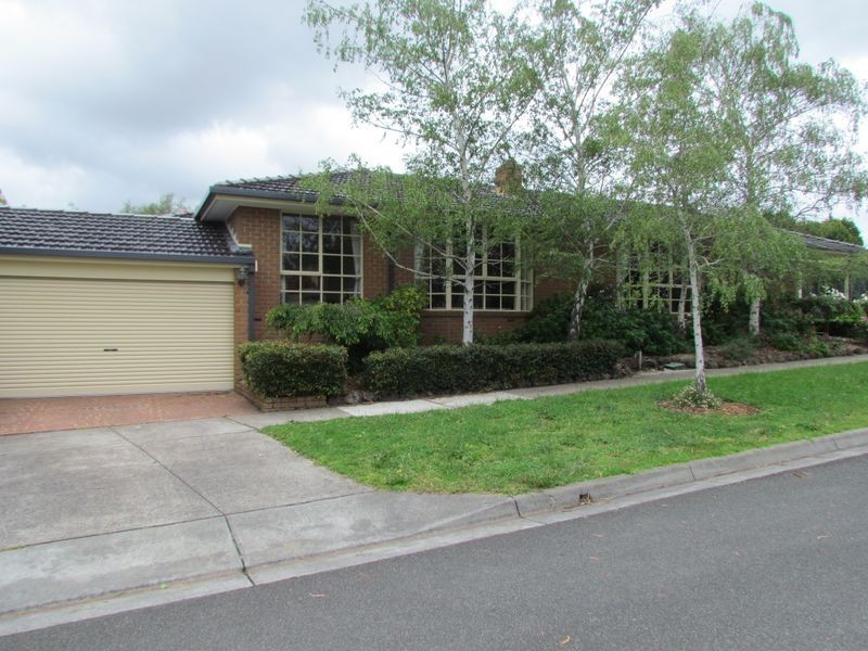 18 Salerno Way, Rowville VIC 3178