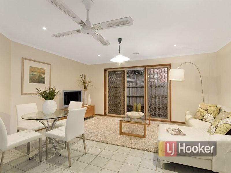 7 Adrian Place, Rowville VIC 3178