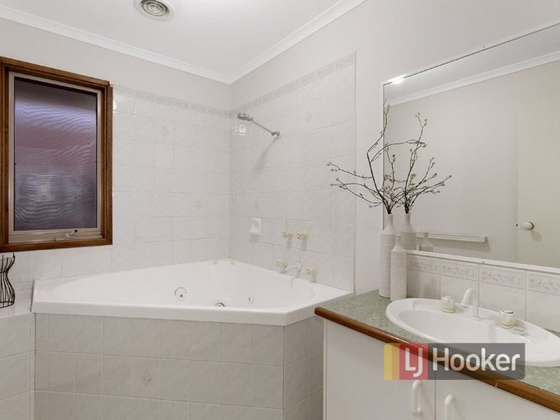 7 Adrian Place, Rowville VIC 3178