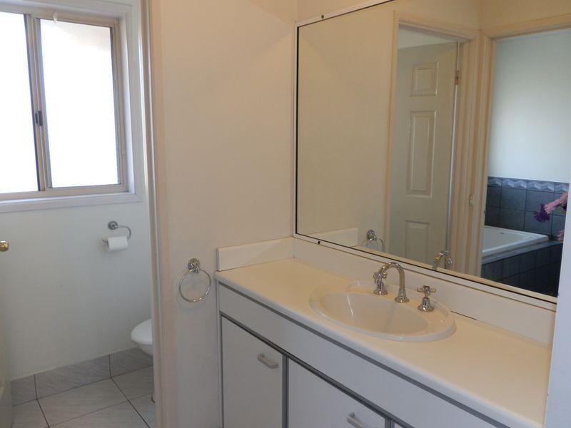 2 Streeton Court, Rowville VIC 3178