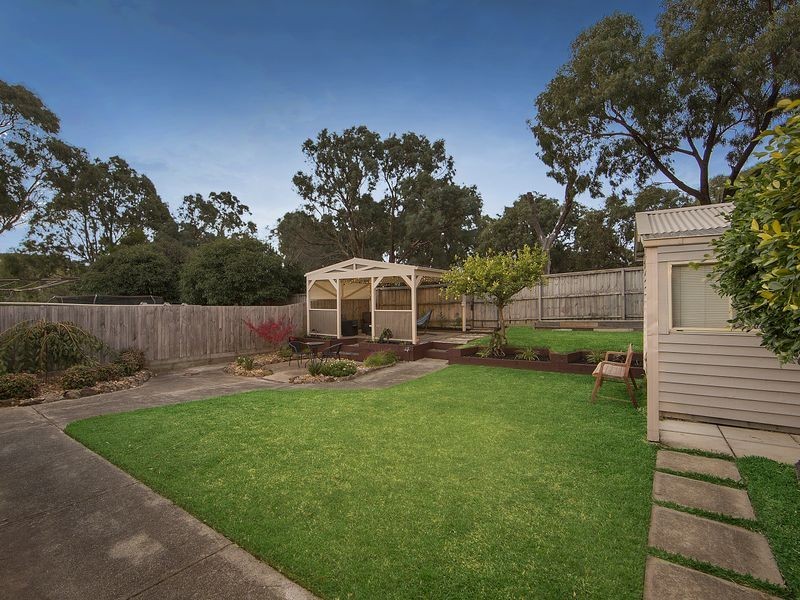 77 Sullivan Avenue, Lysterfield VIC 3156