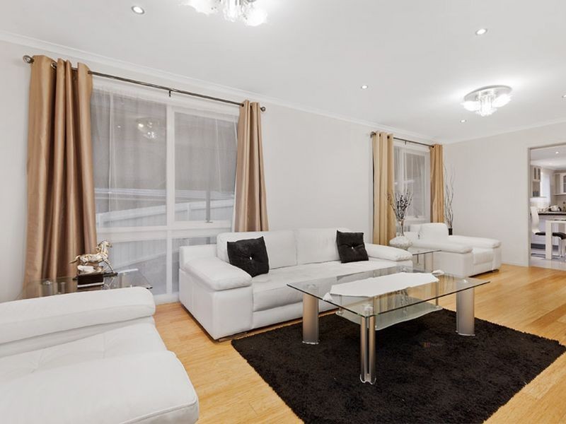 76 Fernbank Crescent, Mulgrave VIC 3170