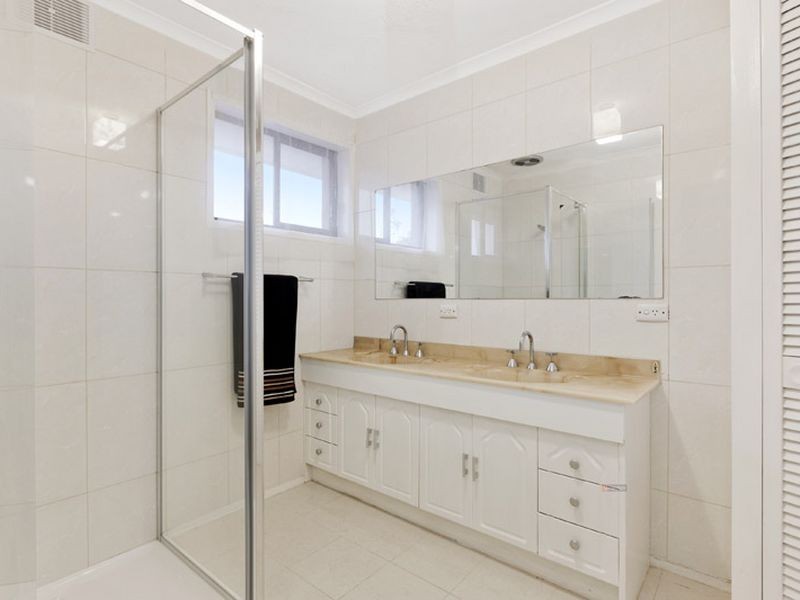 76 Fernbank Crescent, Mulgrave VIC 3170