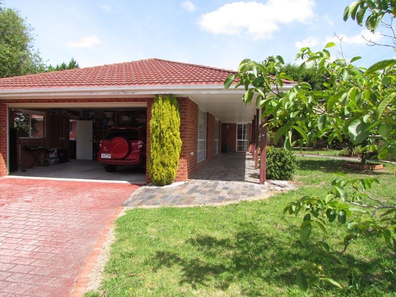 30 Salerno Way, Rowville VIC 3178