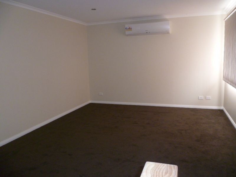 51 Eucumbene Drive, Berwick VIC 3806