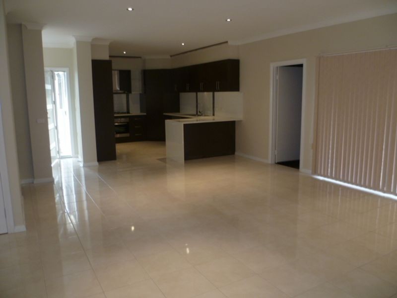 51 Eucumbene Drive, Berwick VIC 3806