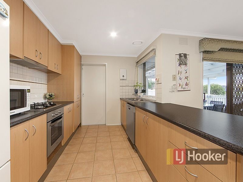 90 Haverbrack Drive, Mulgrave VIC 3170