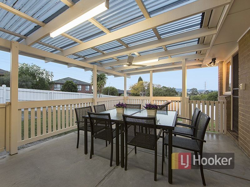90 Haverbrack Drive, Mulgrave VIC 3170
