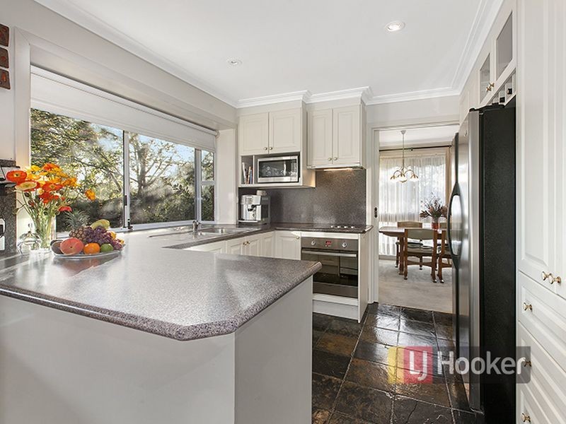 288 Windermere Drive, Ferntree Gully VIC 3156