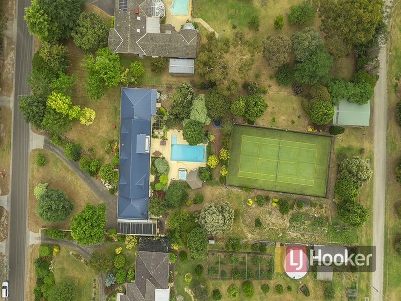 16 McKay Road, Rowville VIC 3178