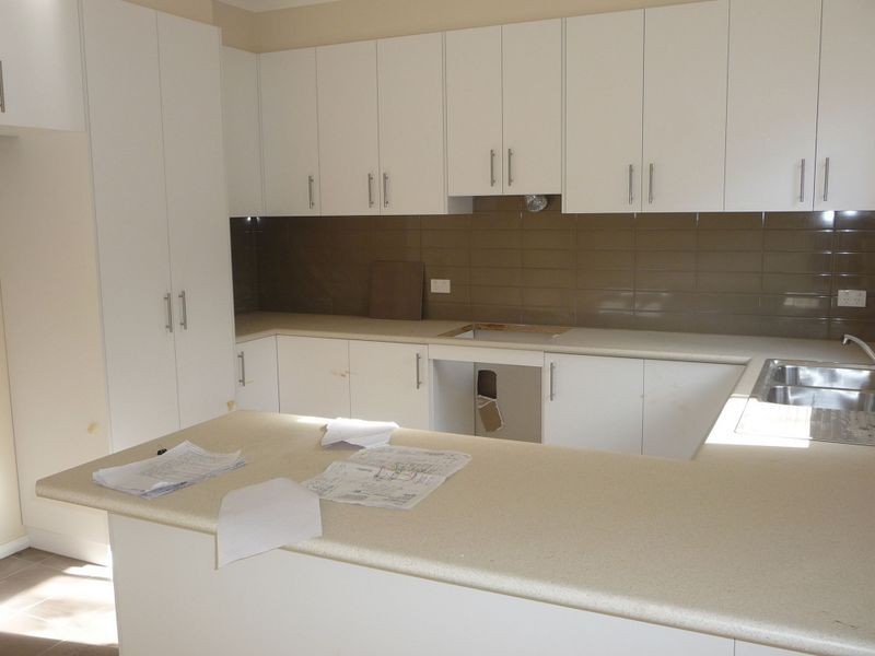 2/61 David Street North, Knoxfield VIC 3180