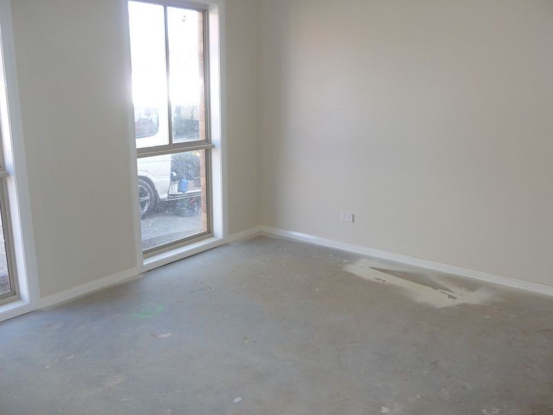 2/61 David Street North, Knoxfield VIC 3180