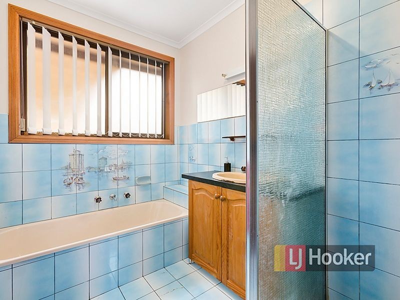 1 Mitta Close, Rowville VIC 3178