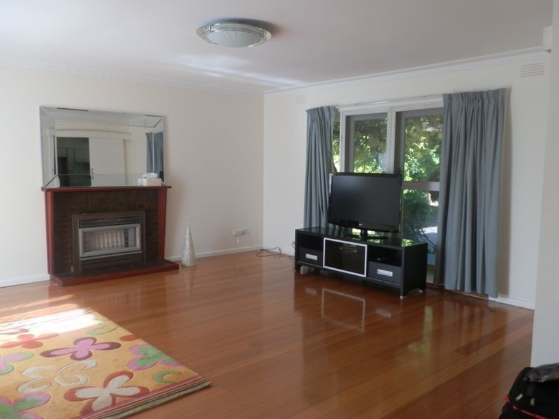 14 Jacaranda Road, Wheelers Hill VIC 3150