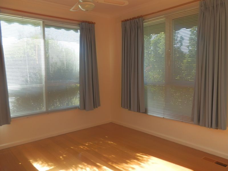 14 Jacaranda Road, Wheelers Hill VIC 3150