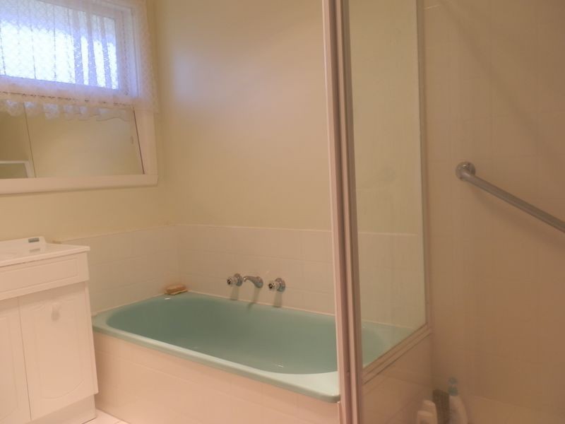 14 Jacaranda Road, Wheelers Hill VIC 3150