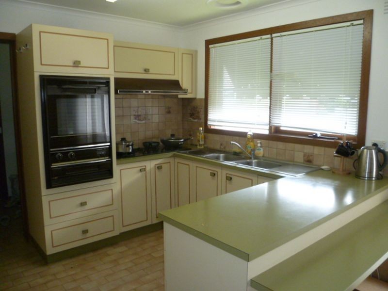 8 Cardinia Way, Rowville VIC 3178