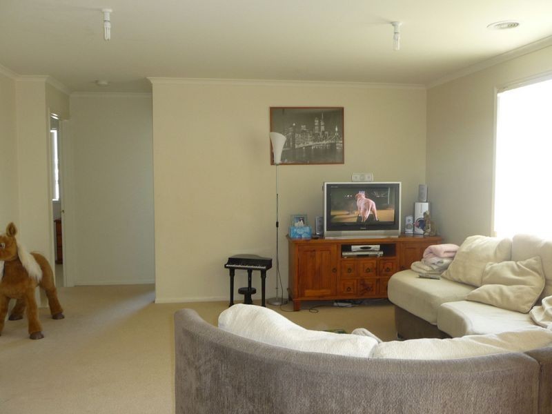10 Wesley Close, Skye VIC 3977
