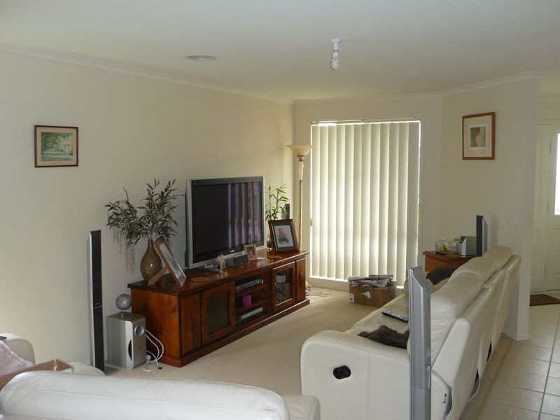 10 Wesley Close, Skye VIC 3977