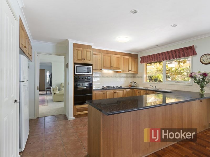 6 Dalmatia Court, Rowville VIC 3178
