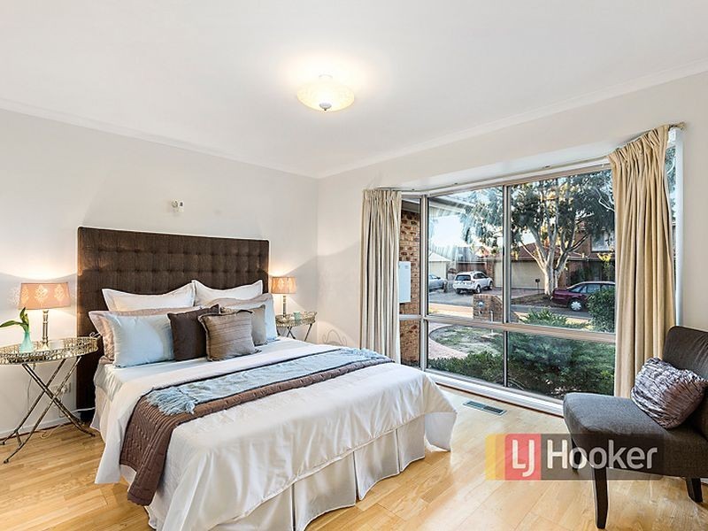 11 Bensam Close, Rowville VIC 3178