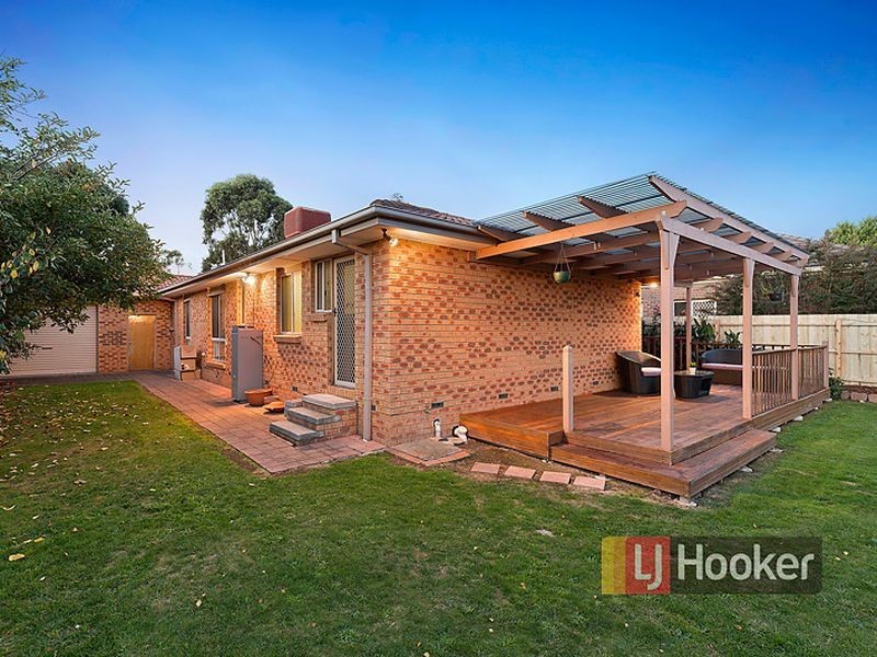 11 Bensam Close, Rowville VIC 3178