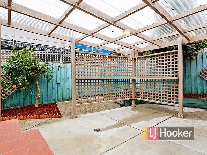 2/6 Eurella Crescent, Rowville VIC 3178