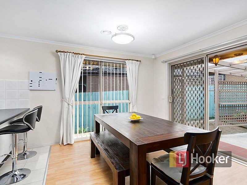 2/6 Eurella Crescent, Rowville VIC 3178