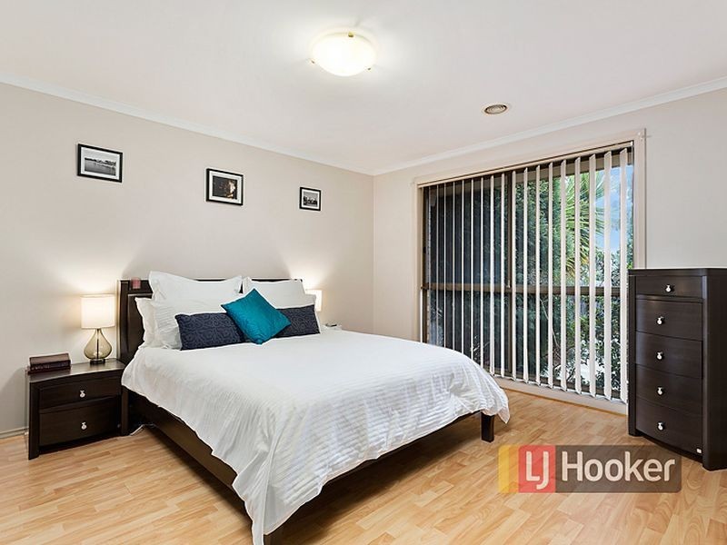 2/6 Eurella Crescent, Rowville VIC 3178