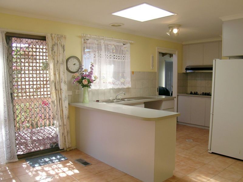 10 Cowin Close, Rowville VIC 3178