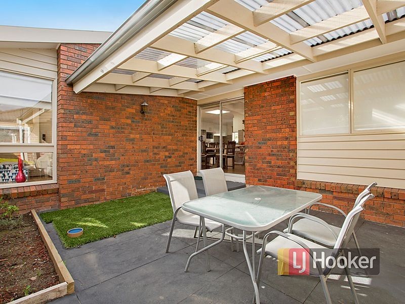 12 Rosehill Street, Scoresby VIC 3179