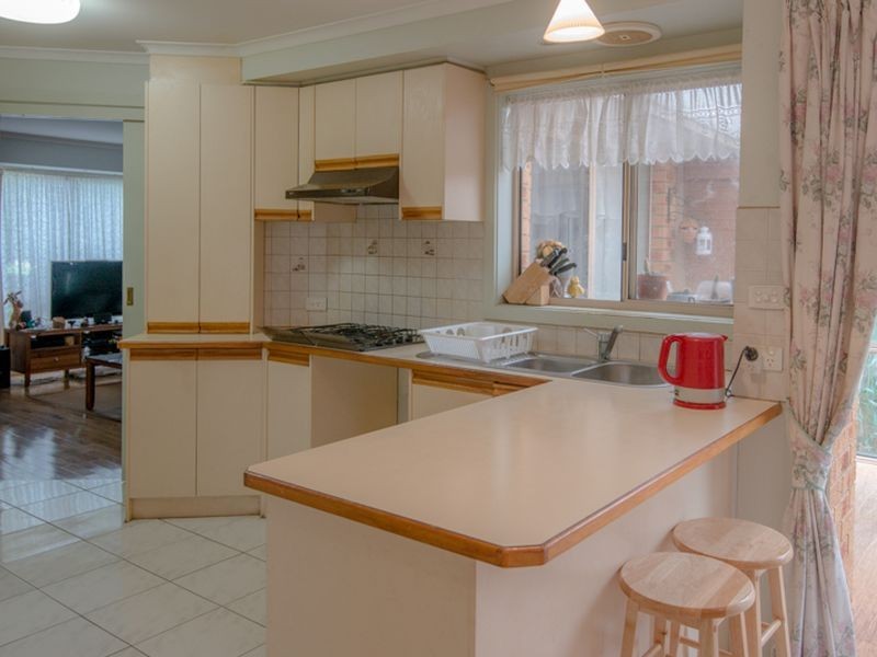 11 Bensam Close, Rowville VIC 3178