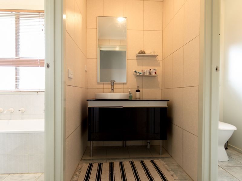 11 Bensam Close, Rowville VIC 3178