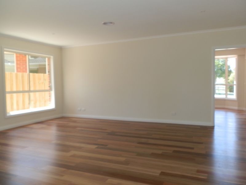 2/5 Gerang Close, Rowville VIC 3178