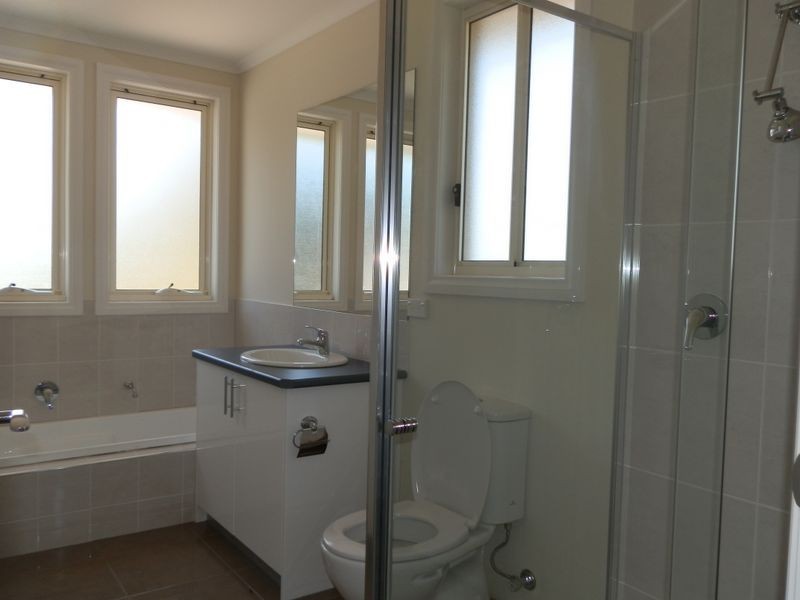 2/5 Gerang Close, Rowville VIC 3178