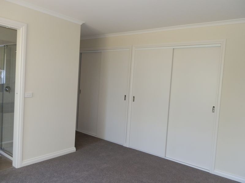 2/5 Gerang Close, Rowville VIC 3178