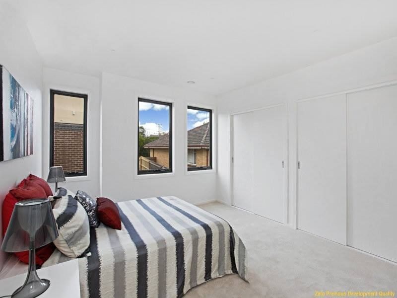 143-145 Woodhouse Grove, Box Hill North VIC 3129