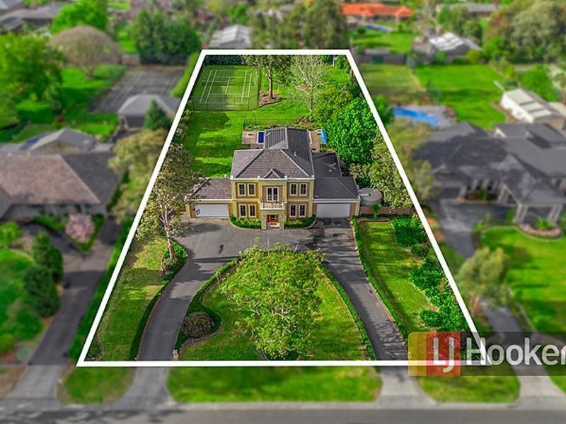 9 McKay Road, Rowville VIC 3178