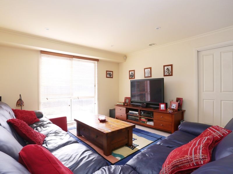 12 Manningham Court, Lysterfield VIC 3156