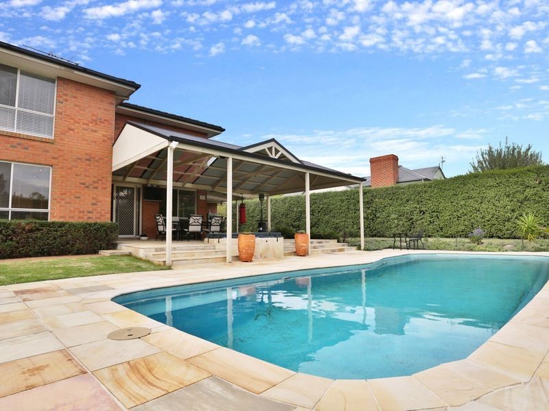 12 Manningham Court, Lysterfield VIC 3156