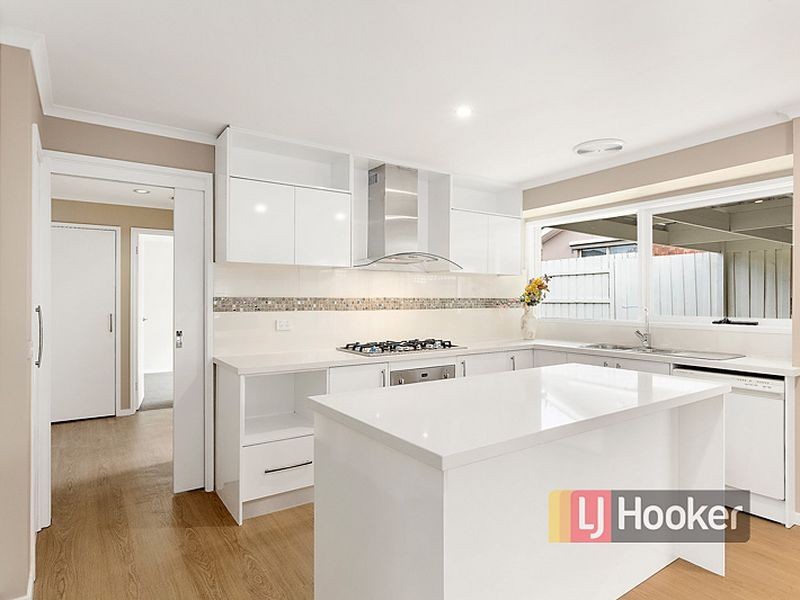 1 Spruce Drive, Rowville VIC 3178