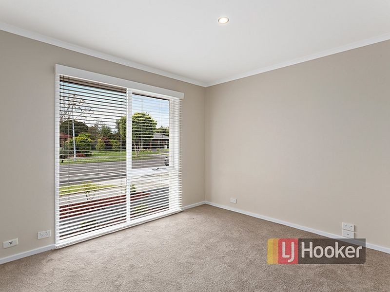 1 Spruce Drive, Rowville VIC 3178