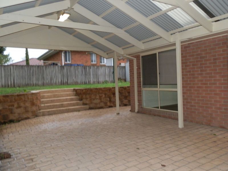 74 Hinrichsen Drive, Hallam VIC 3803