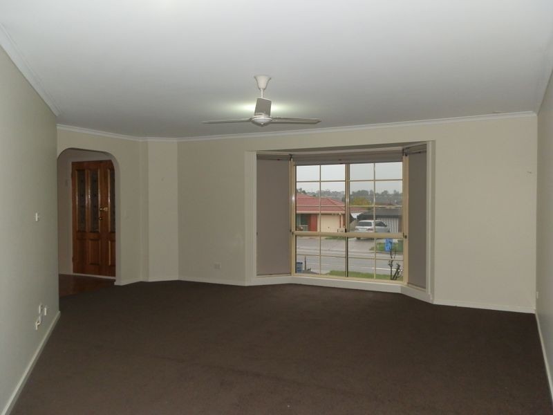 74 Hinrichsen Drive, Hallam VIC 3803