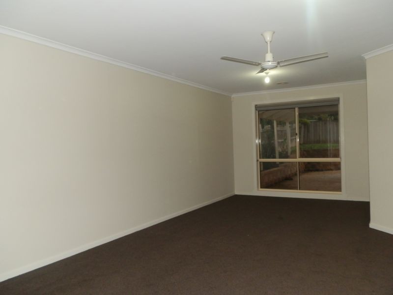 74 Hinrichsen Drive, Hallam VIC 3803