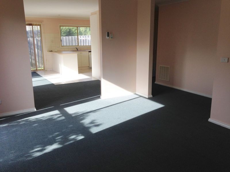 2/74 Murray Crescent, Rowville VIC 3178