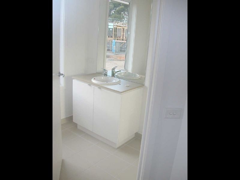 19 Liverpool Street, Mulgrave VIC 3170
