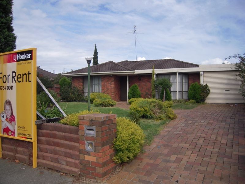 6 Linnel Court, Rowville VIC 3178