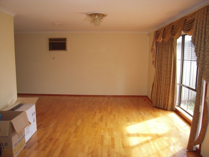 6 Linnel Court, Rowville VIC 3178